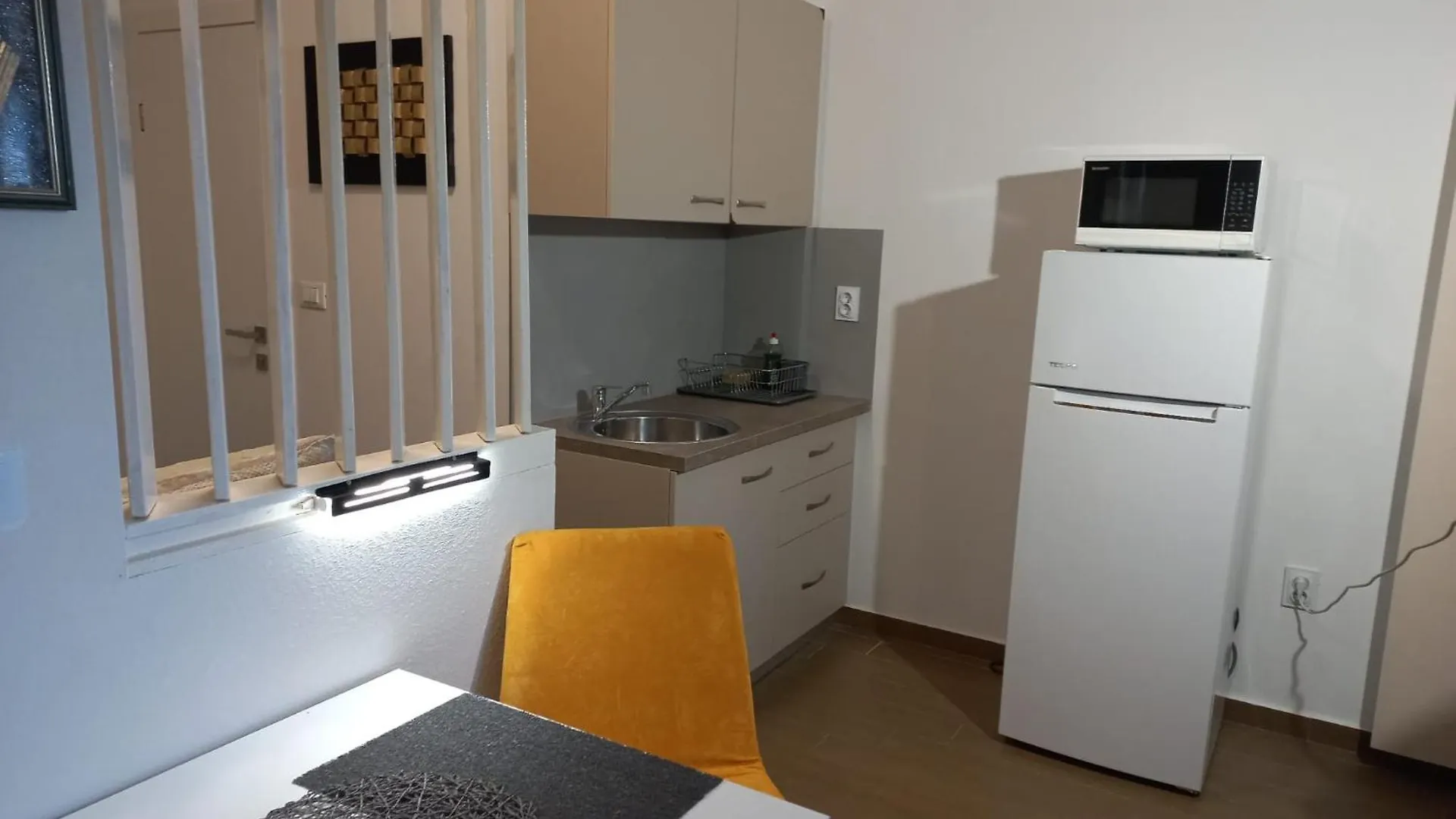 Studio Apartment With Pool Pula Privatunterkunft