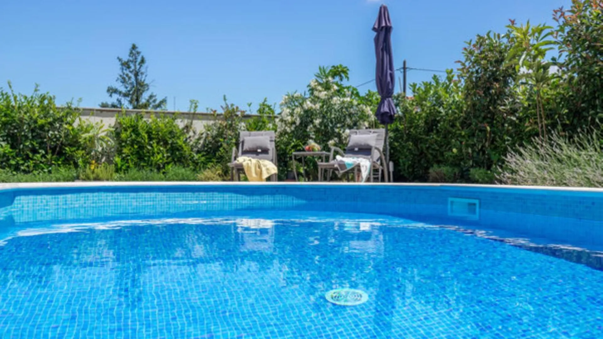 Studio Apartment With Pool Pula