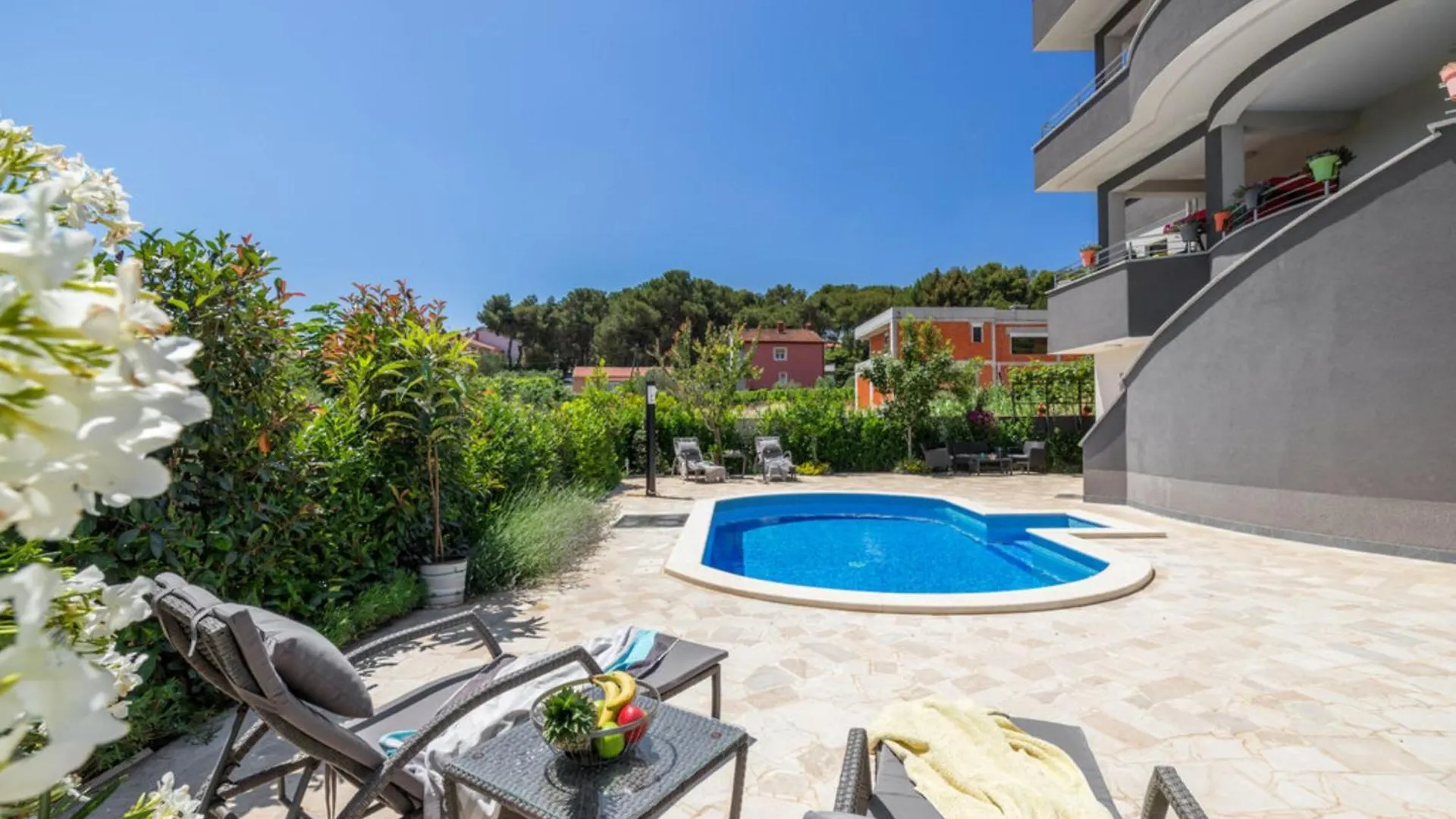 Privatunterkunft Studio Apartment With Pool Pula Kroatien